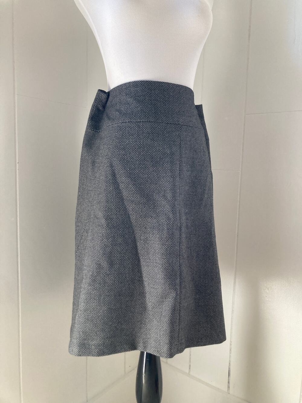 Banana Republic Tony Polkadot Wool A-line Skirt, Size 0